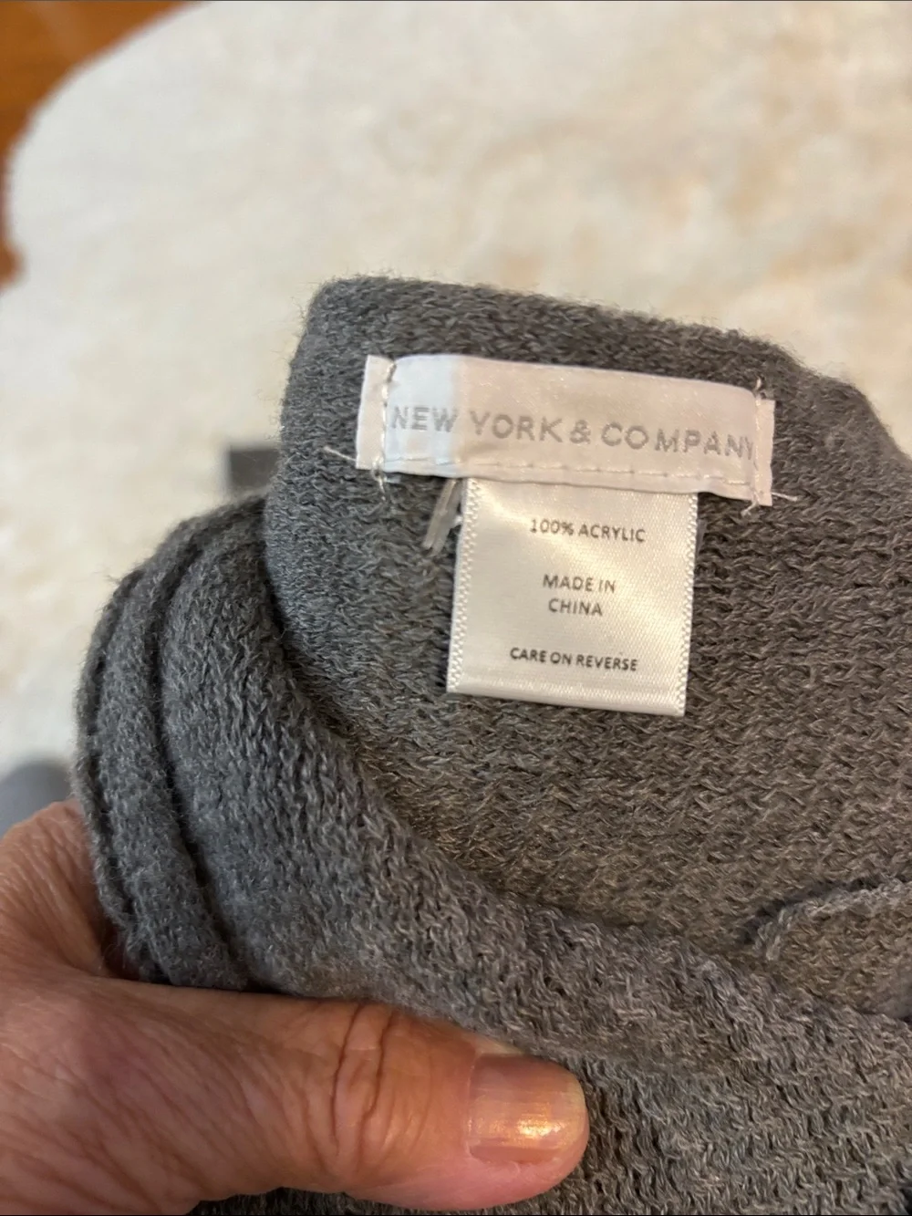 New York & Company Gray Knit Beanie, Gloves & Scarf Gift Set
